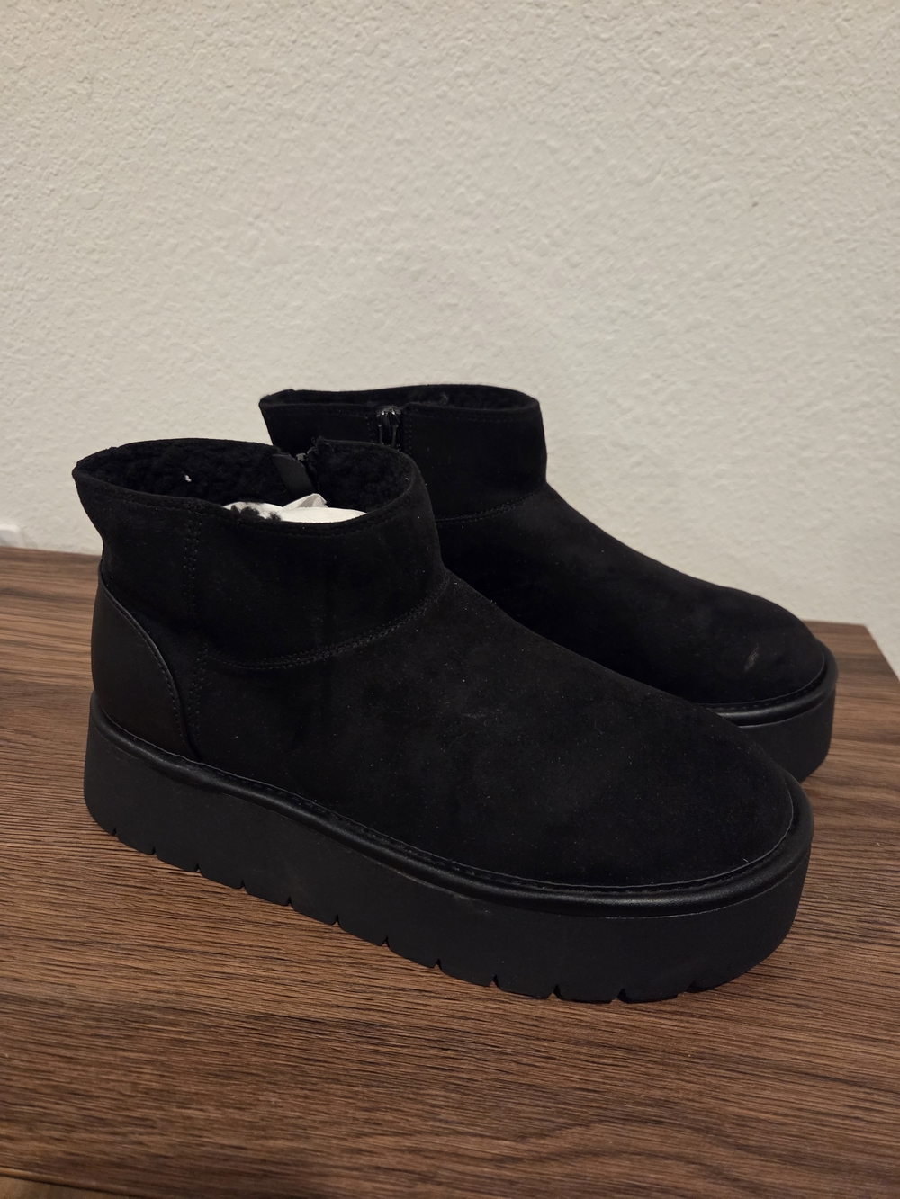 Black Women's Platform Ankle Booties - Suede Look